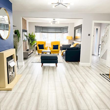 Villa Beautiful Newly Renovated House In Rainham Essex Exterior foto