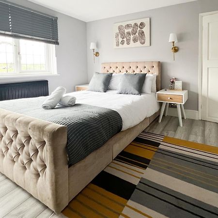 Villa Beautiful Newly Renovated House In Rainham Essex Exterior foto