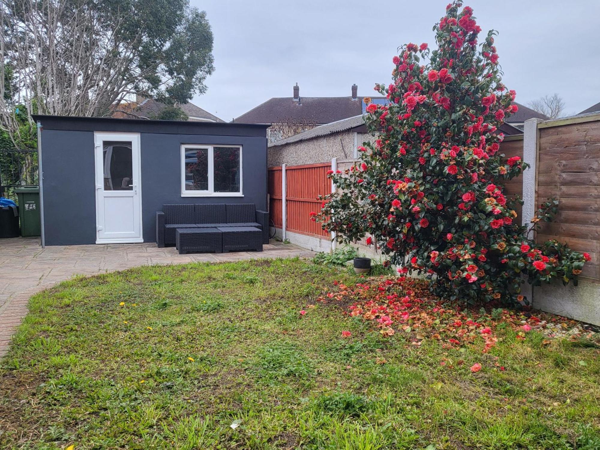 Villa Beautiful Newly Renovated House In Rainham Essex Exterior foto