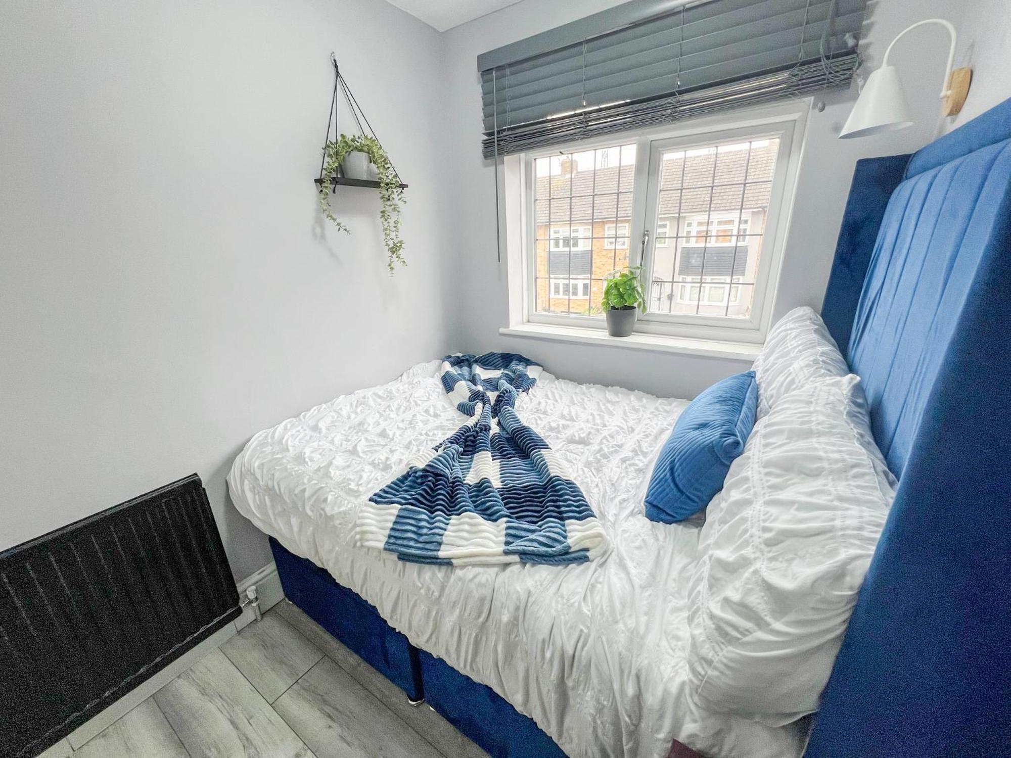 Villa Beautiful Newly Renovated House In Rainham Essex Exterior foto